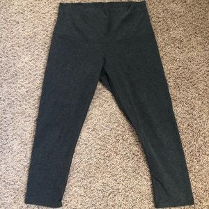 Like new lululemon high waisted crop legging